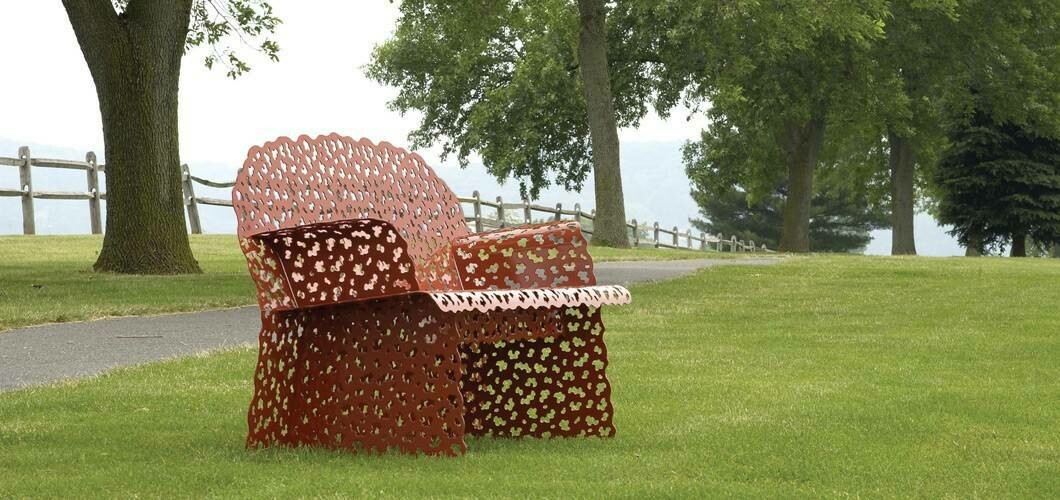 Knoll Topiary Bench
