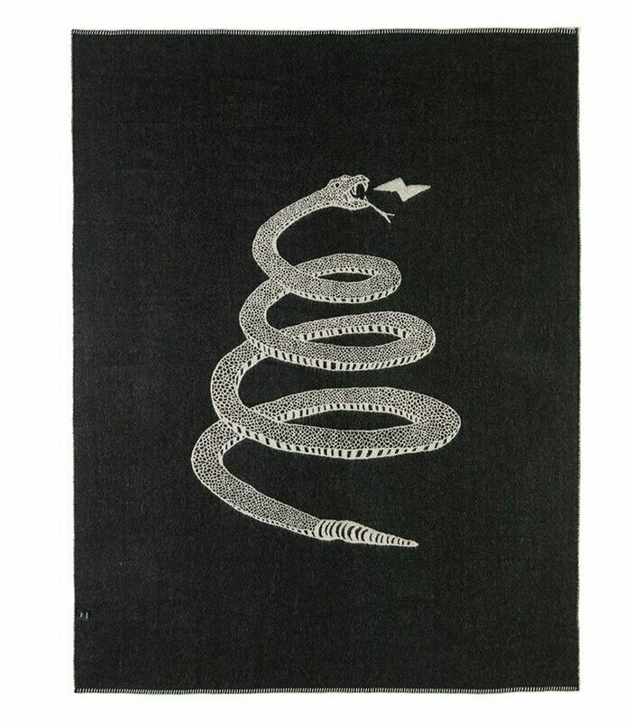 Blacksaw Peyote Reversible Throw