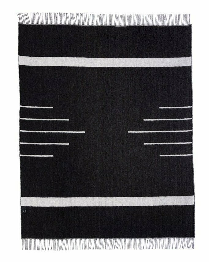 Blacksaw Rattlesnake Reversible Throw