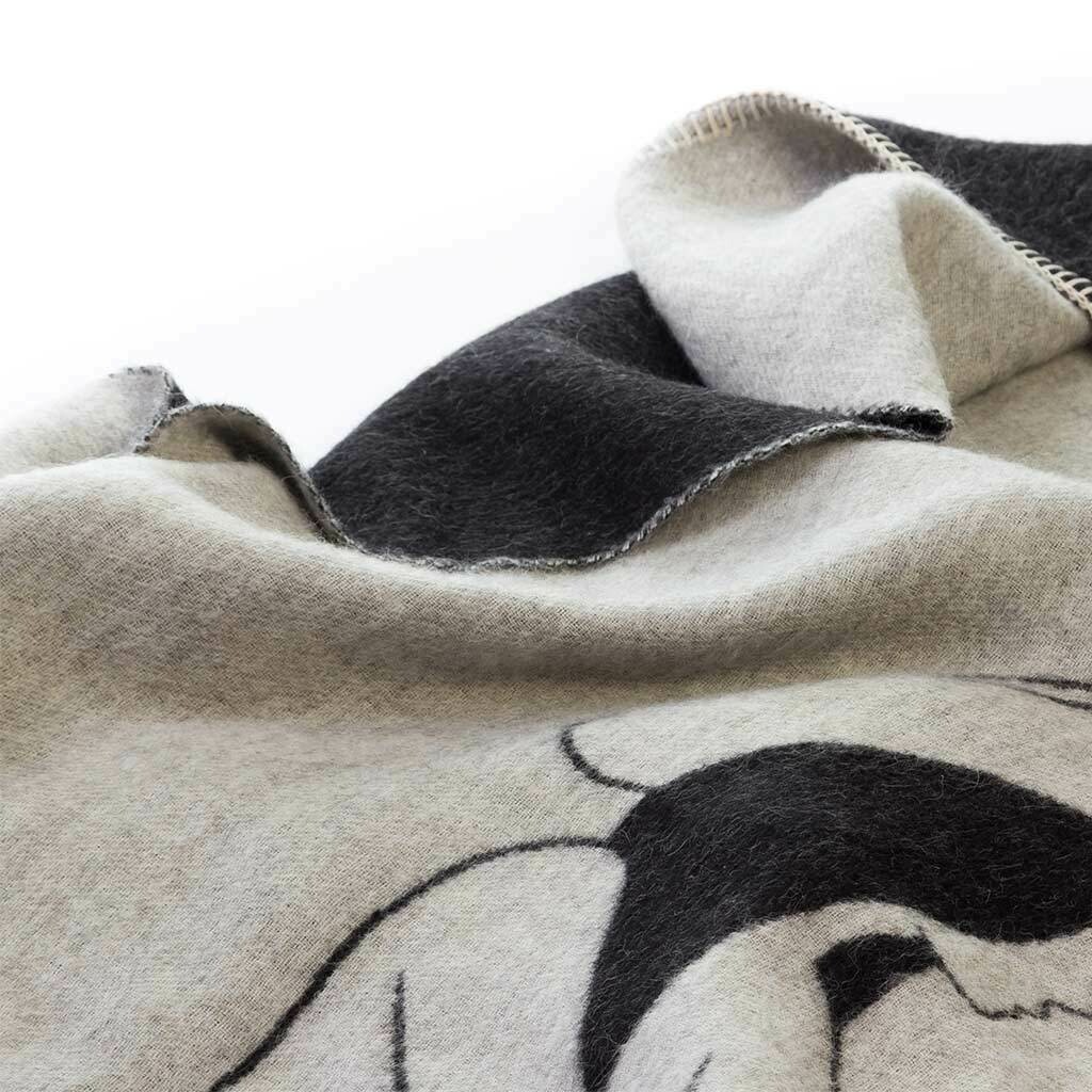 Blacksaw Yoko Reversible Throw