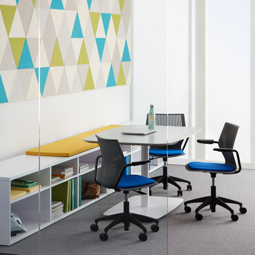 Knoll MultiGeneration Light/High Task Chair