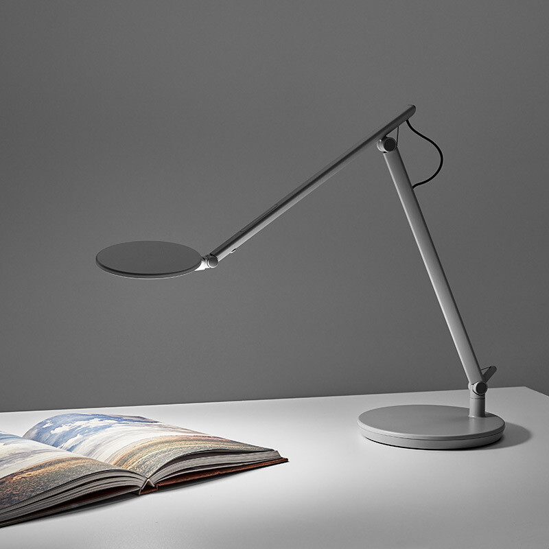 Humanscale Nova Desk Lamp