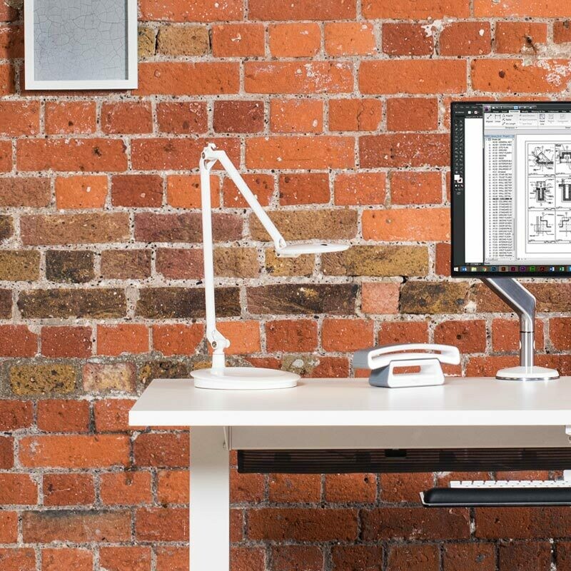 Humanscale Element Disc Desk Lamp