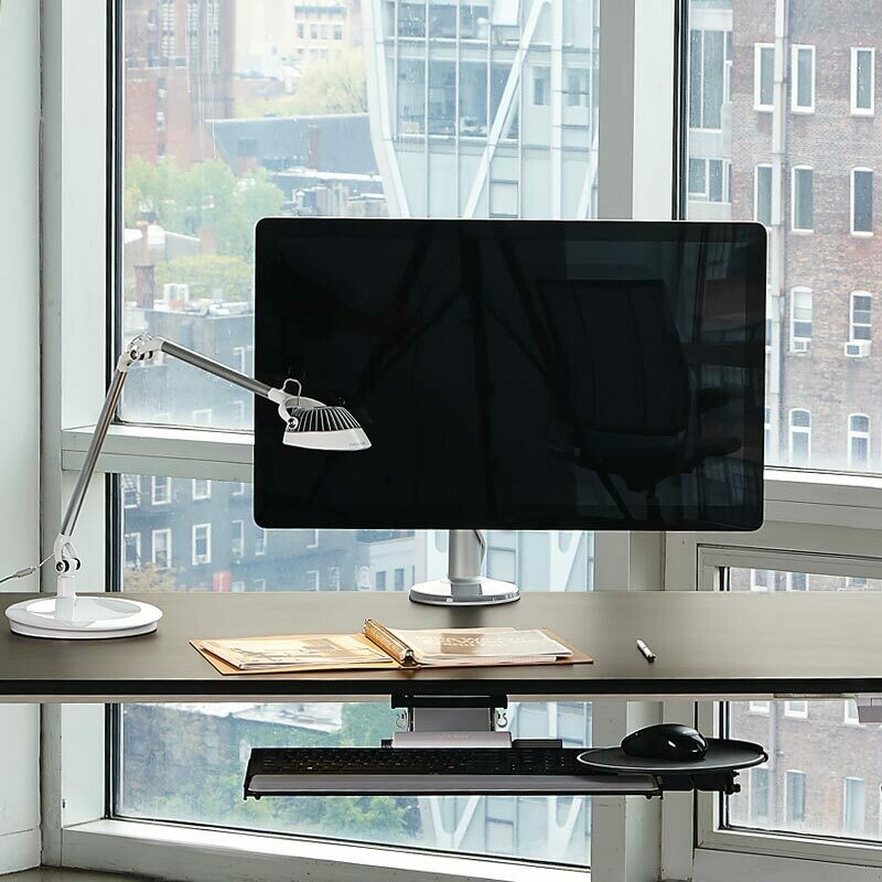 Humanscale Element Vision Desk Lamp