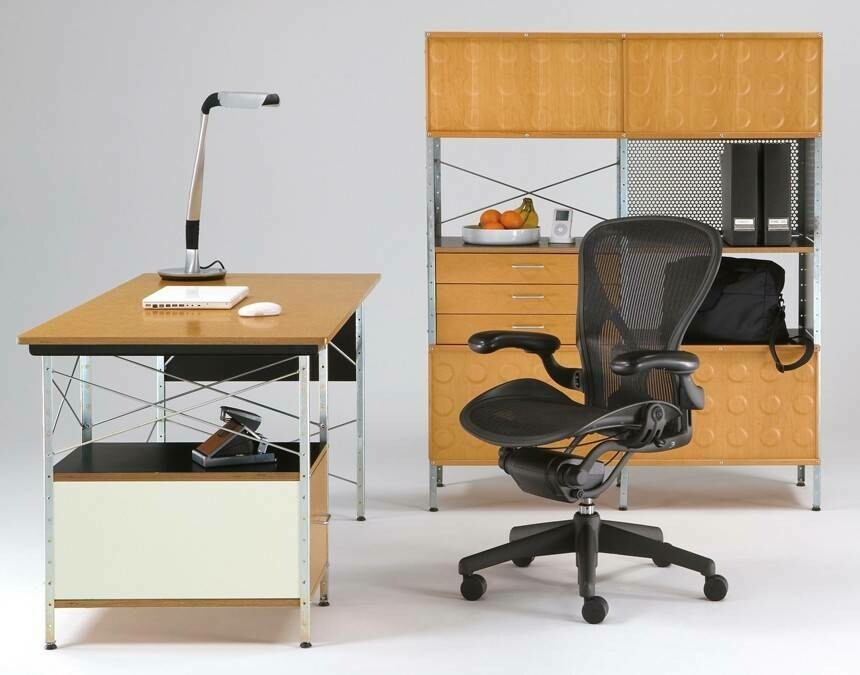 Herman Miller Eames® Desk Unit