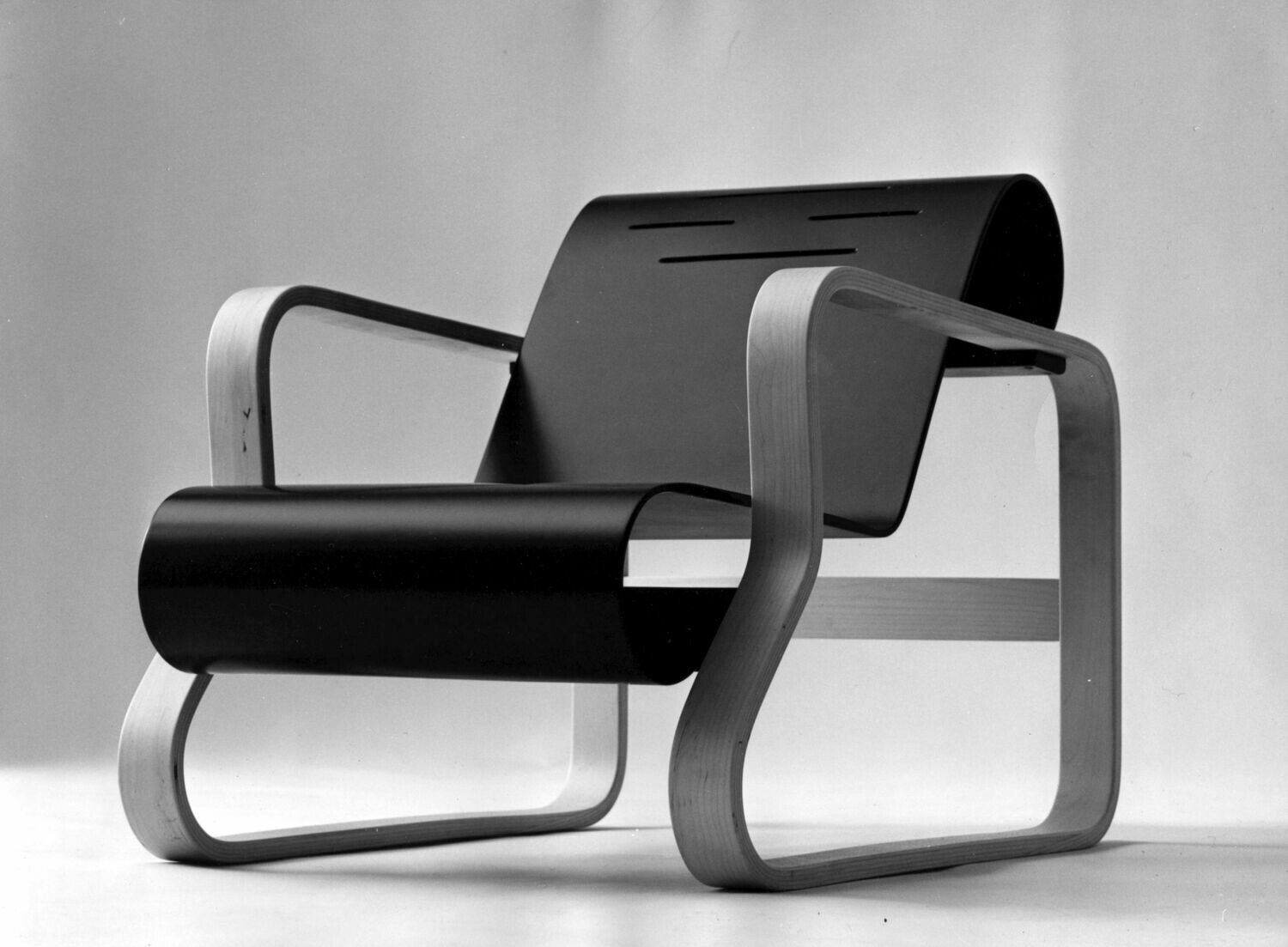 Artek Armchair 41 “Paimio“