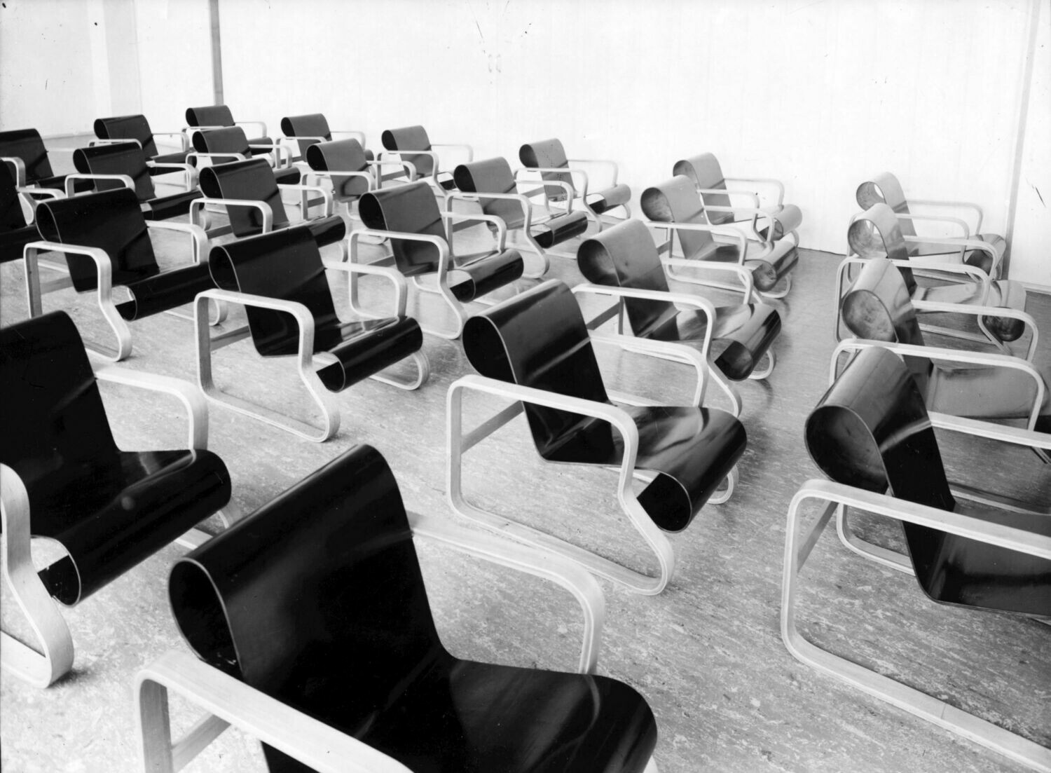 Artek Armchair 41 “Paimio“