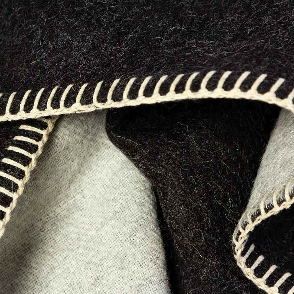 Blacksaw Generation Reversible Throw