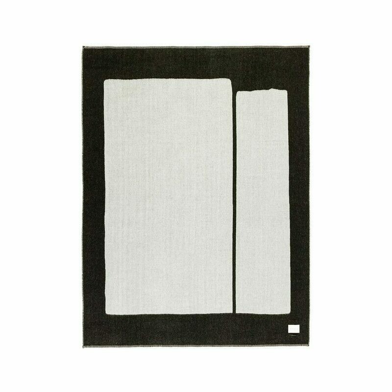 Blacksaw Generation Reversible Throw