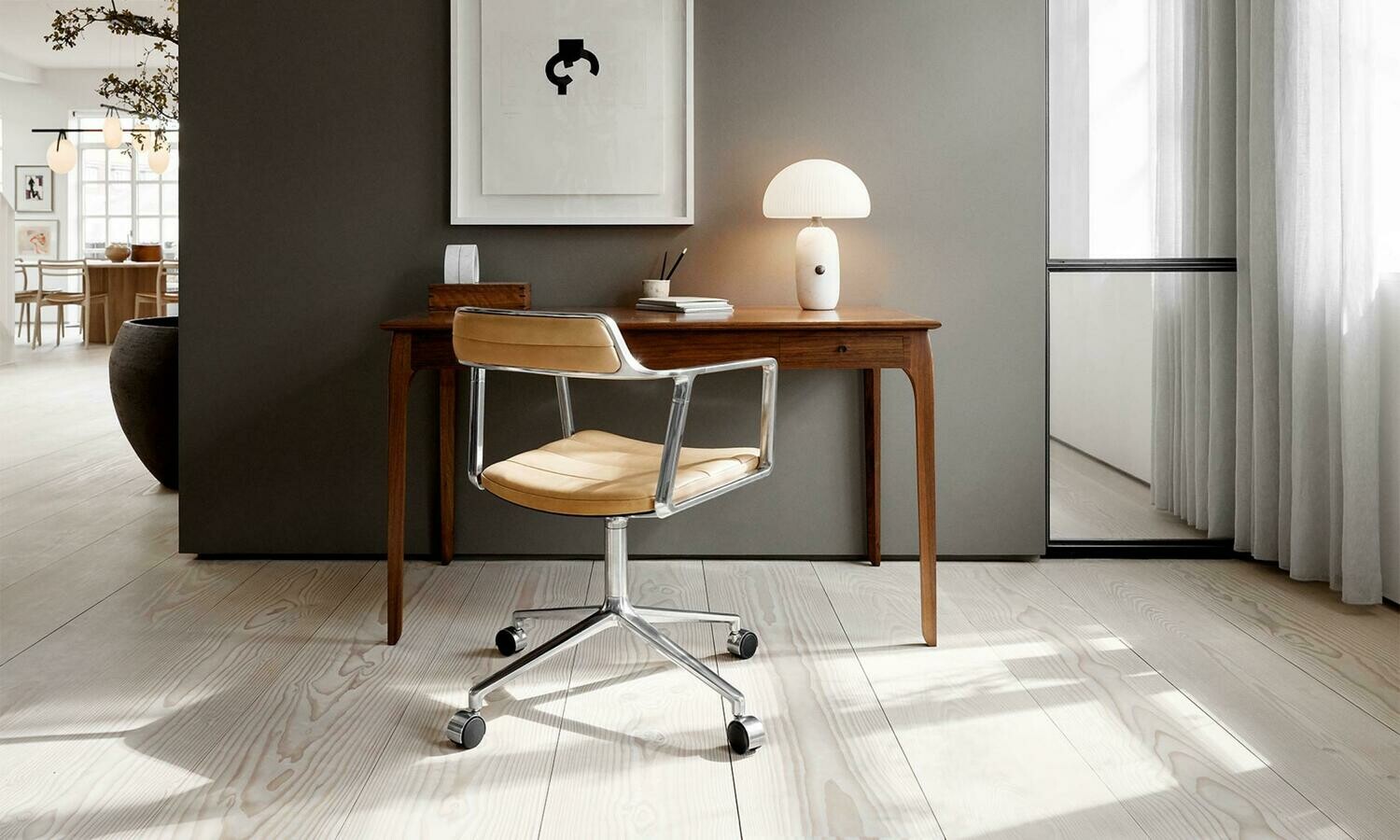 VIPP452 Swivel chair w/ casters