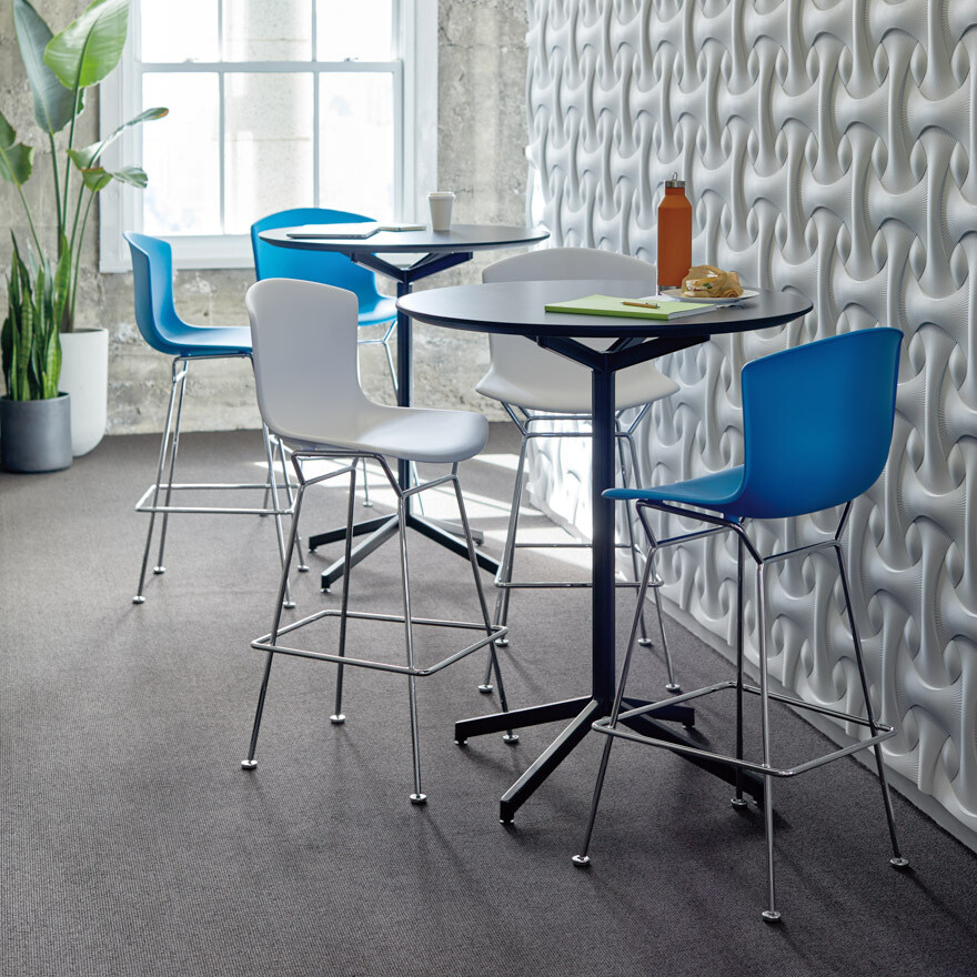 Knoll Bertoia Molded Barstool Outdoor