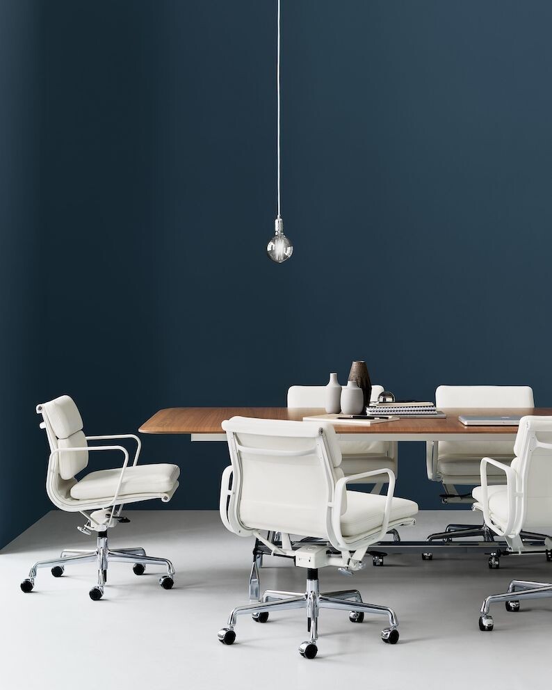 Herman Miller Eames® Soft Pad™ Management Chair