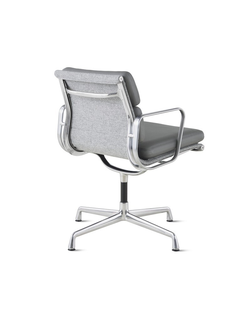 Herman Miller Eames® Soft Pad™ Management Chair