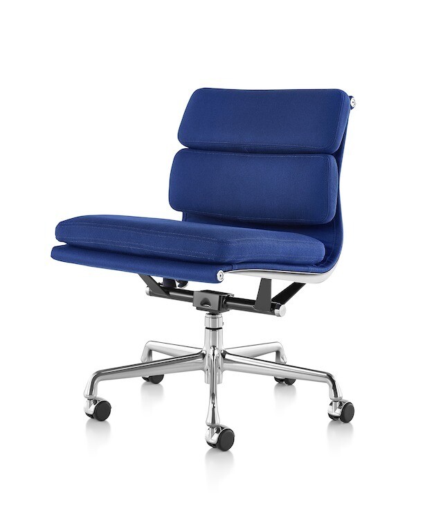 Herman Miller Eames® Soft Pad™ Management Chair
