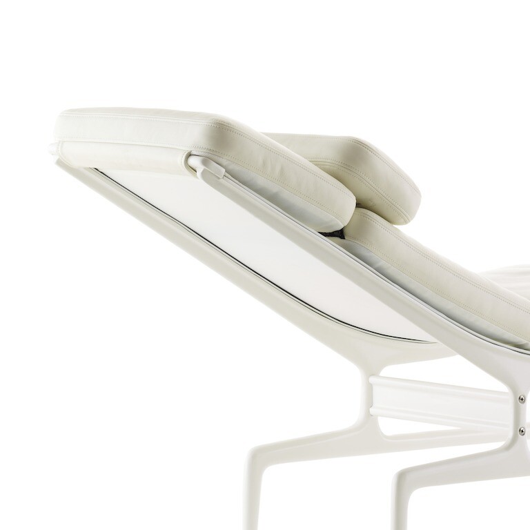 Herman Miller Eames® Chaise