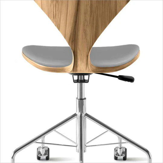 Cherner Swivel Base Chair – with seat and back pads