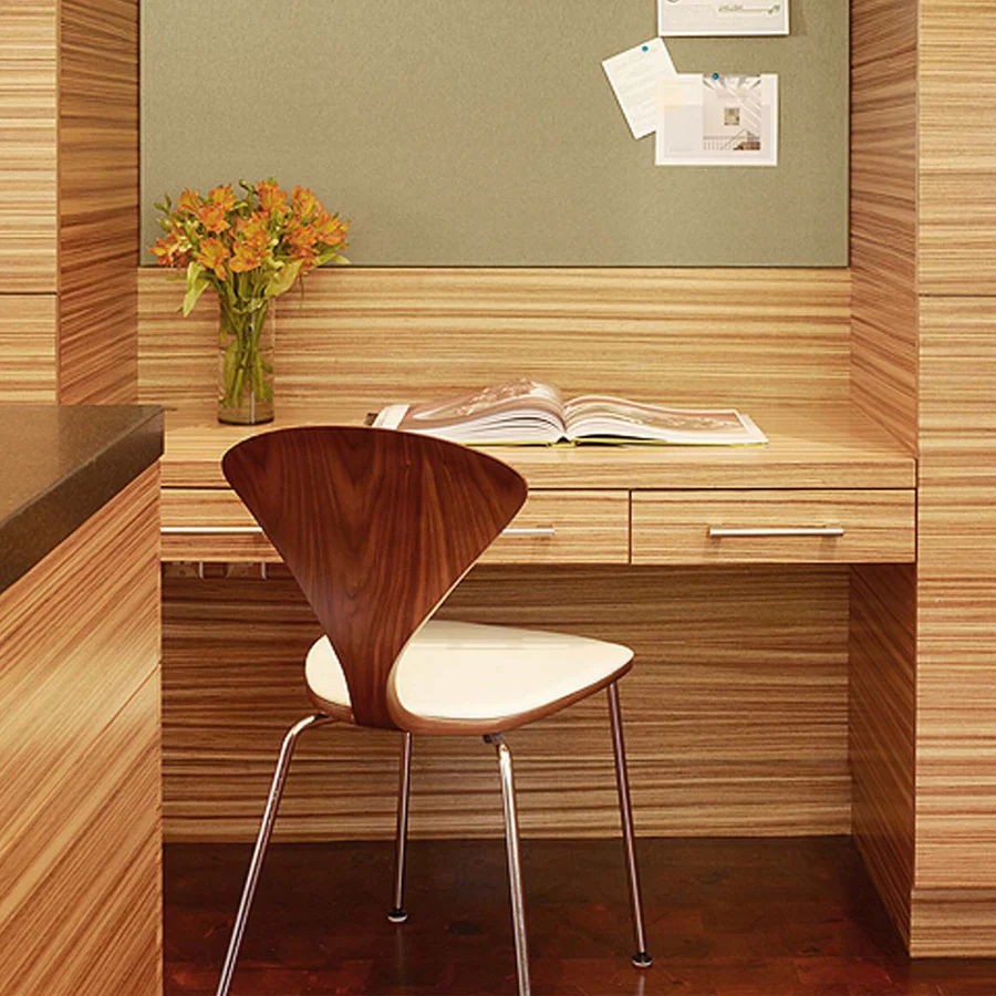 Cherner Metal Base Side Chair – with seat and back pads