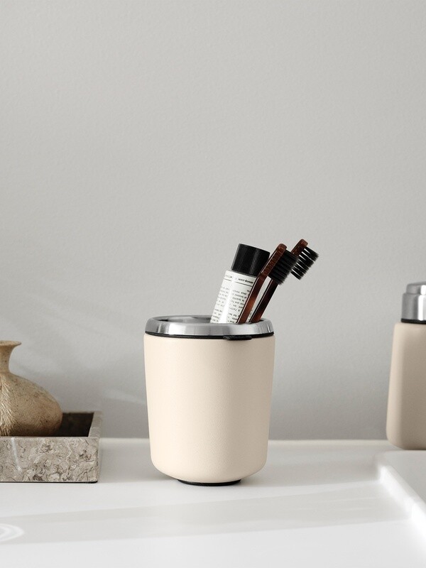 Vipp Toothbrush Holder