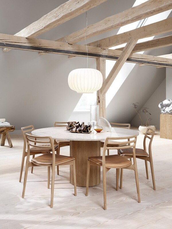 Vipp Cabin round table