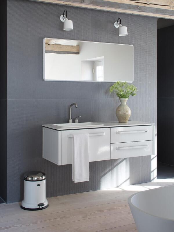 Vipp Mirror, medium