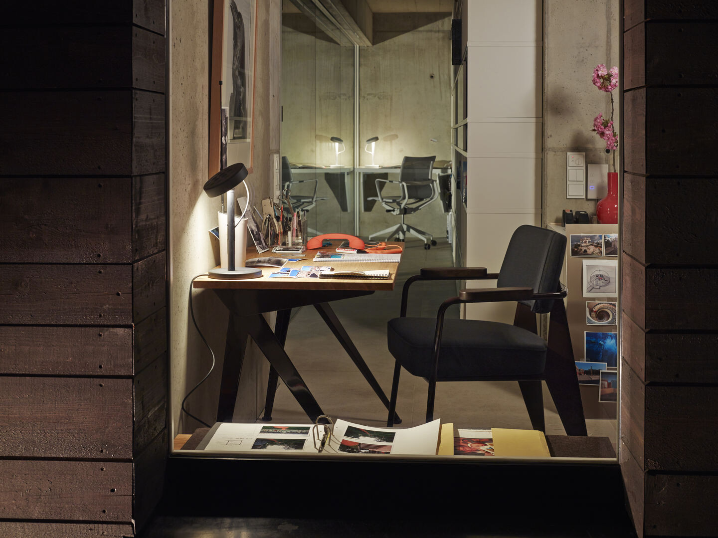 Vitra Compas Direction Desk