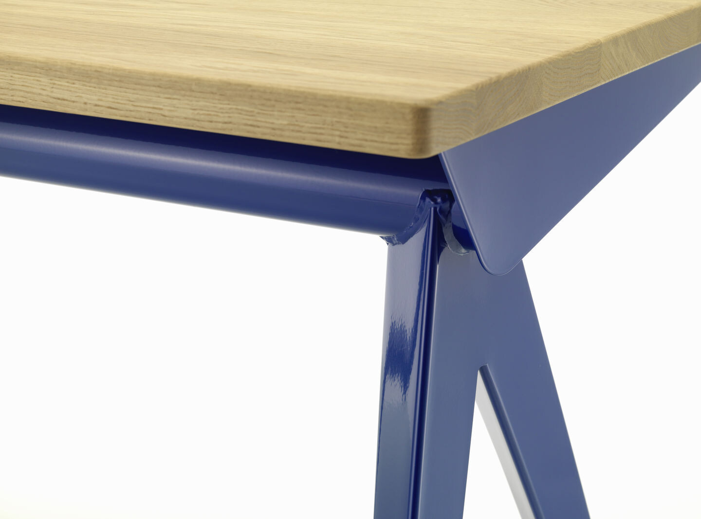 Vitra Compas Direction Desk