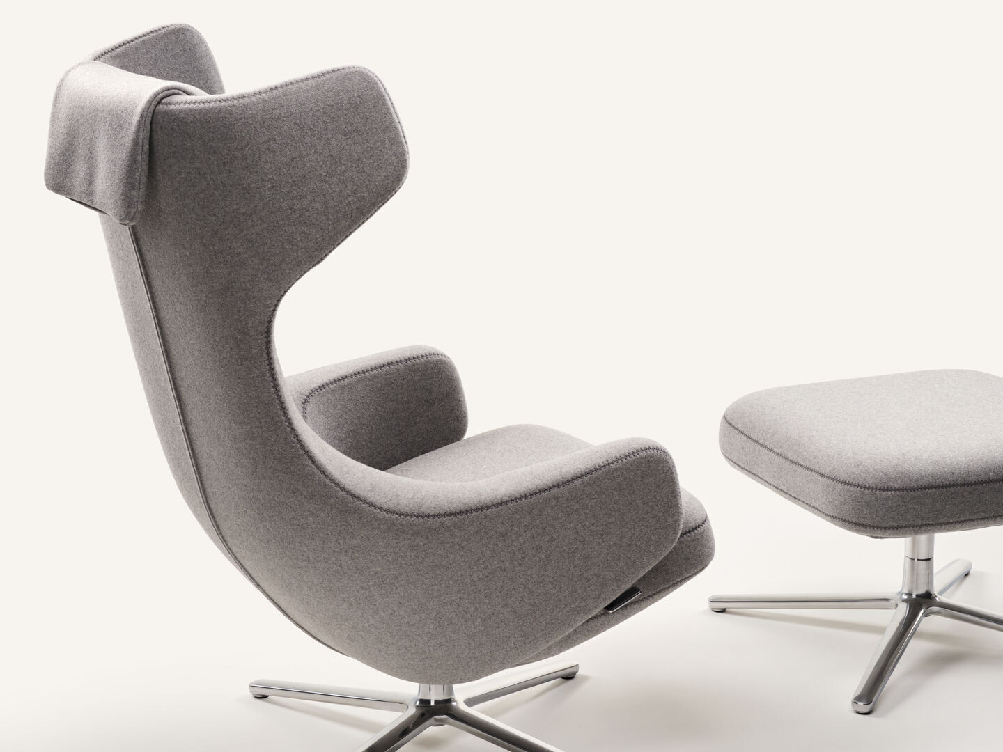 Vitra Grand Repos &amp; Ottoman