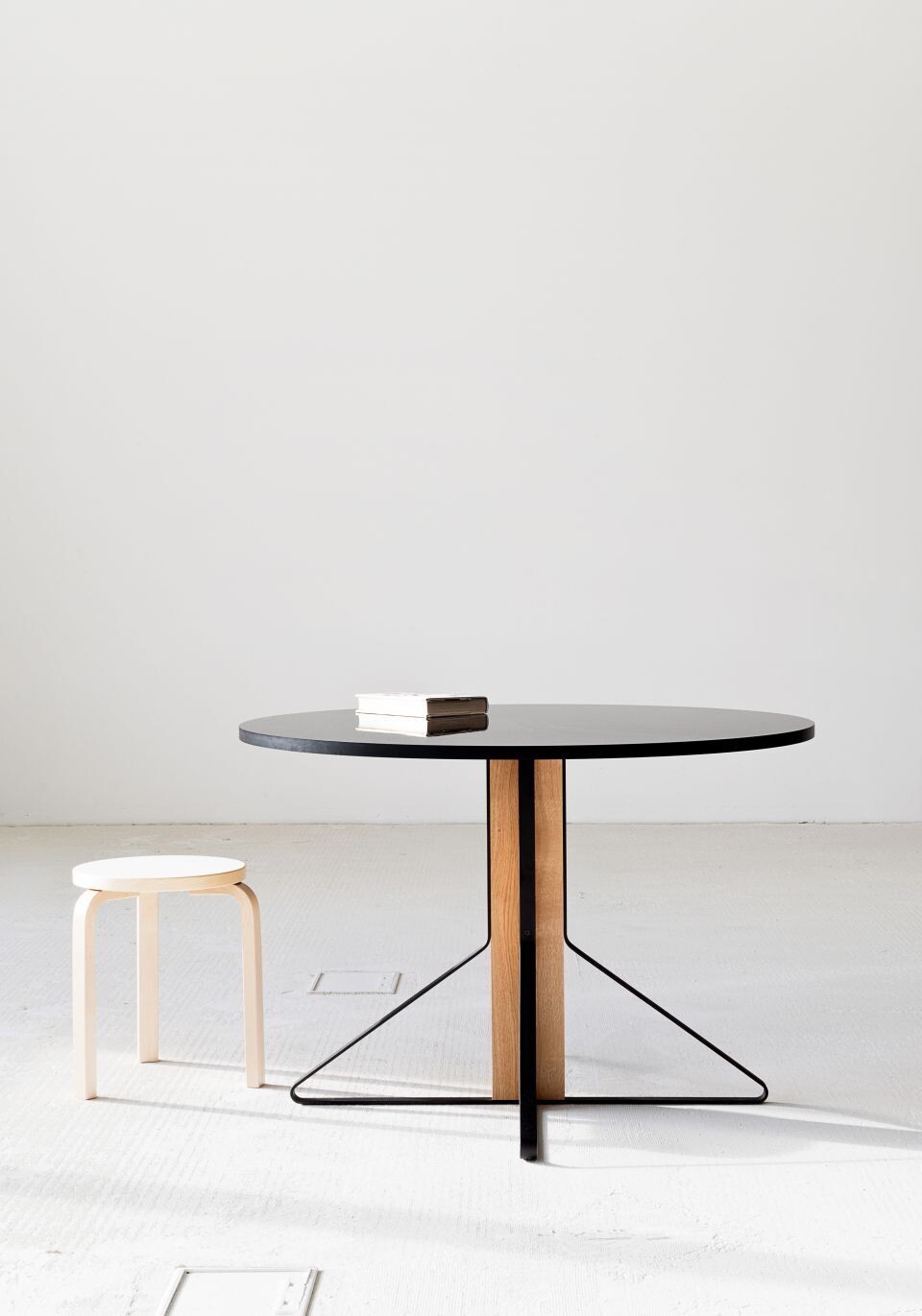 Artek Kaari Table Round