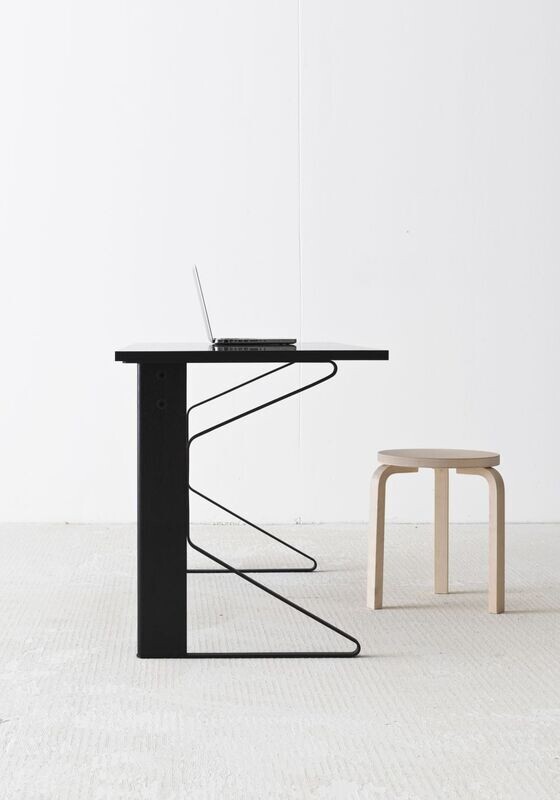 Artek Kaari Desk