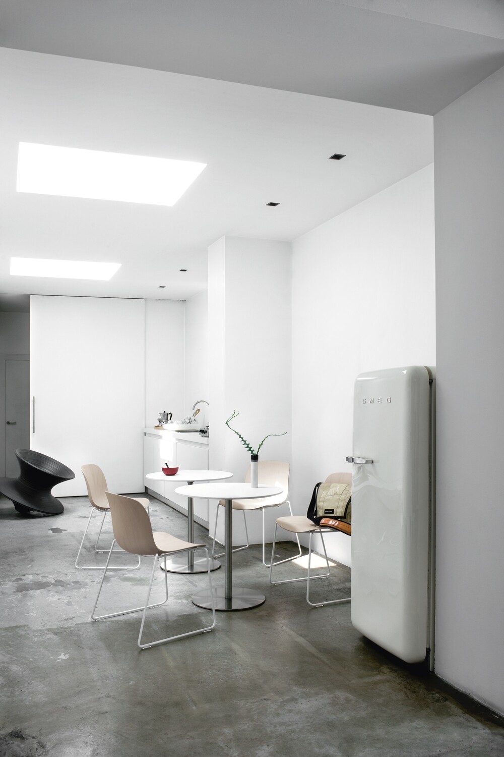 Magis Troy Sledge Base Chair