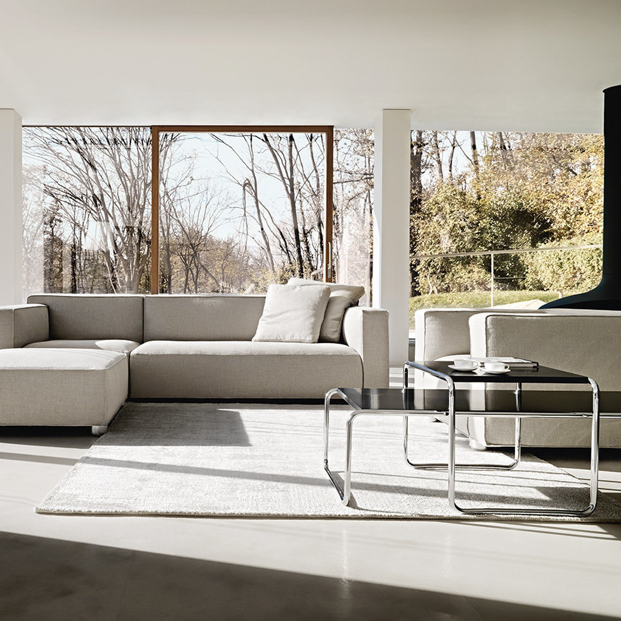 Knoll Laccio Side Table
