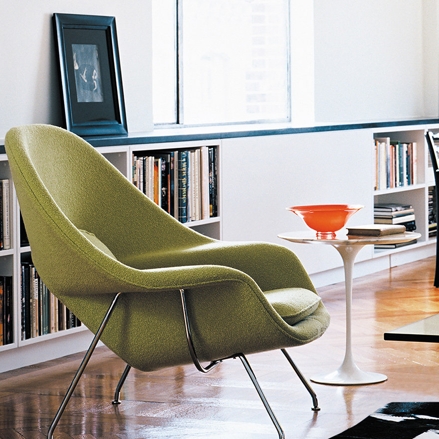 Knoll Saarinen Round 16&quot; Side Table