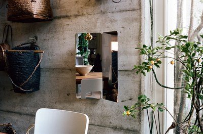 Artek 124˚ Mirror