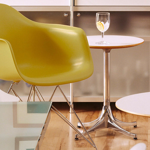 Herman Miller® Nelson™ Pedestal Table