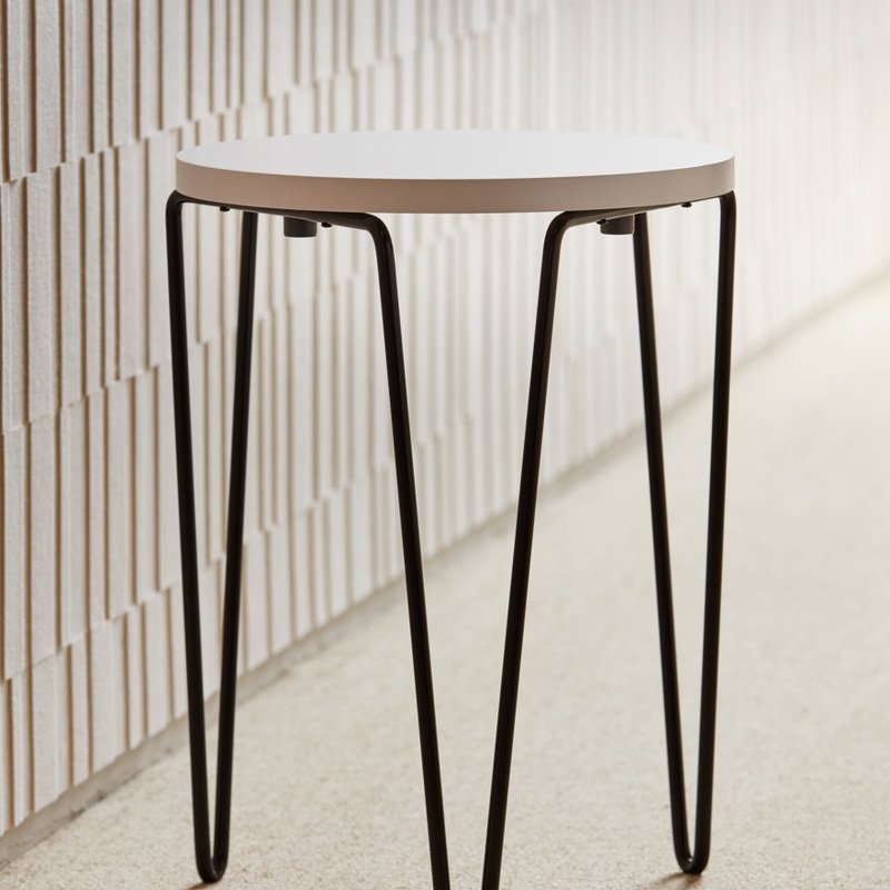 Knoll Hairpin Table