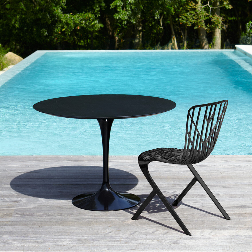 Knoll Saarinen Outdoor Dining Table 36"