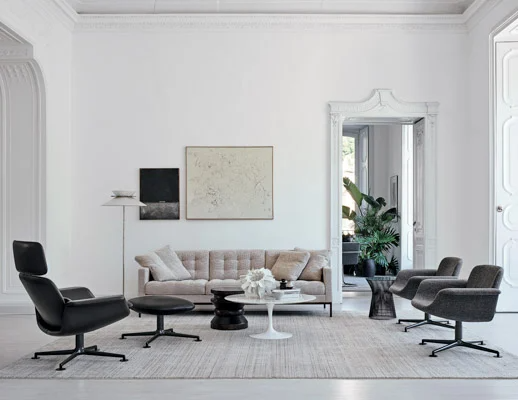 Knoll KN01 Swivel Lounge Chair