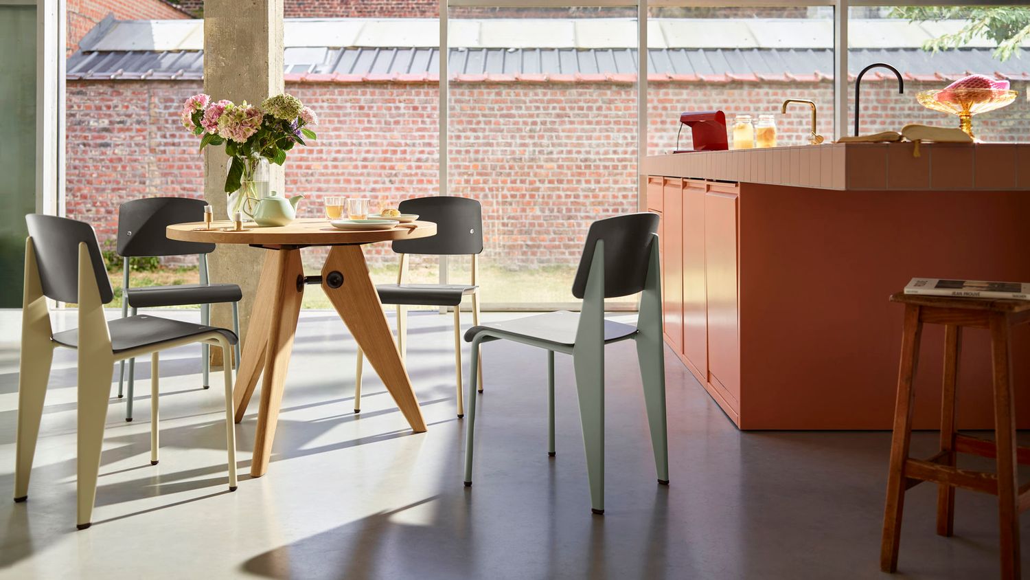 Vitra Guéridon Table