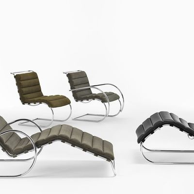 Knoll MR Lounge W/Arms