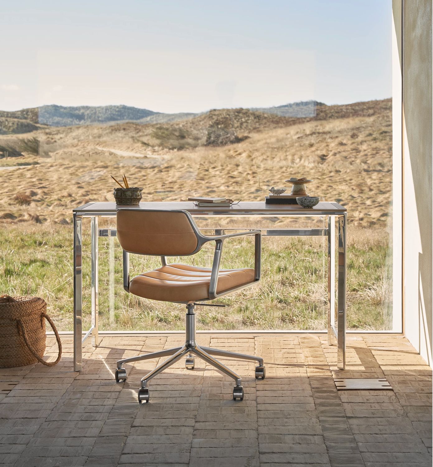 Vipp430 Studio Desk