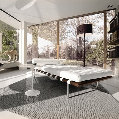 Knoll Saarinen 22" Oval Side Table