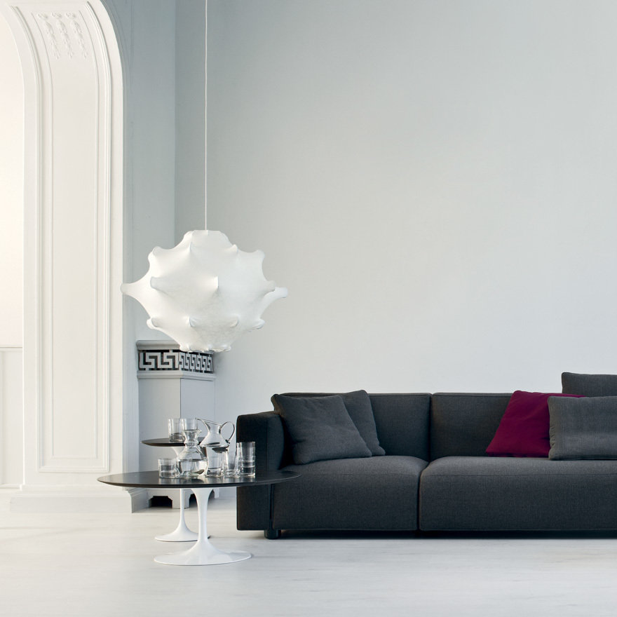 Knoll Saarinen 35" Round Coffee Table