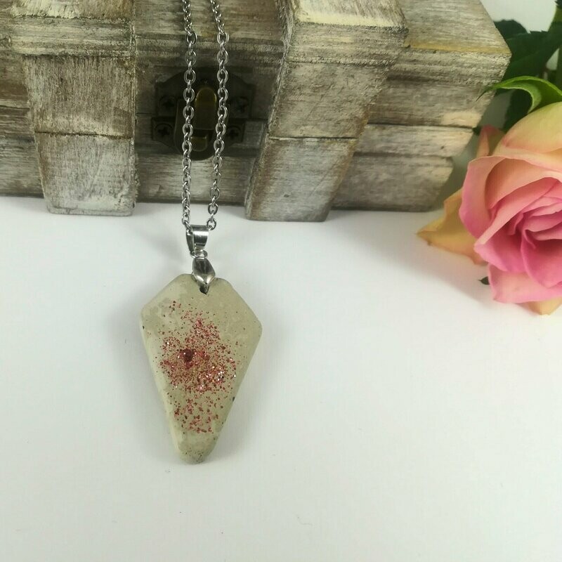 Beton Schmuck Halskette raute grau rosa rosé