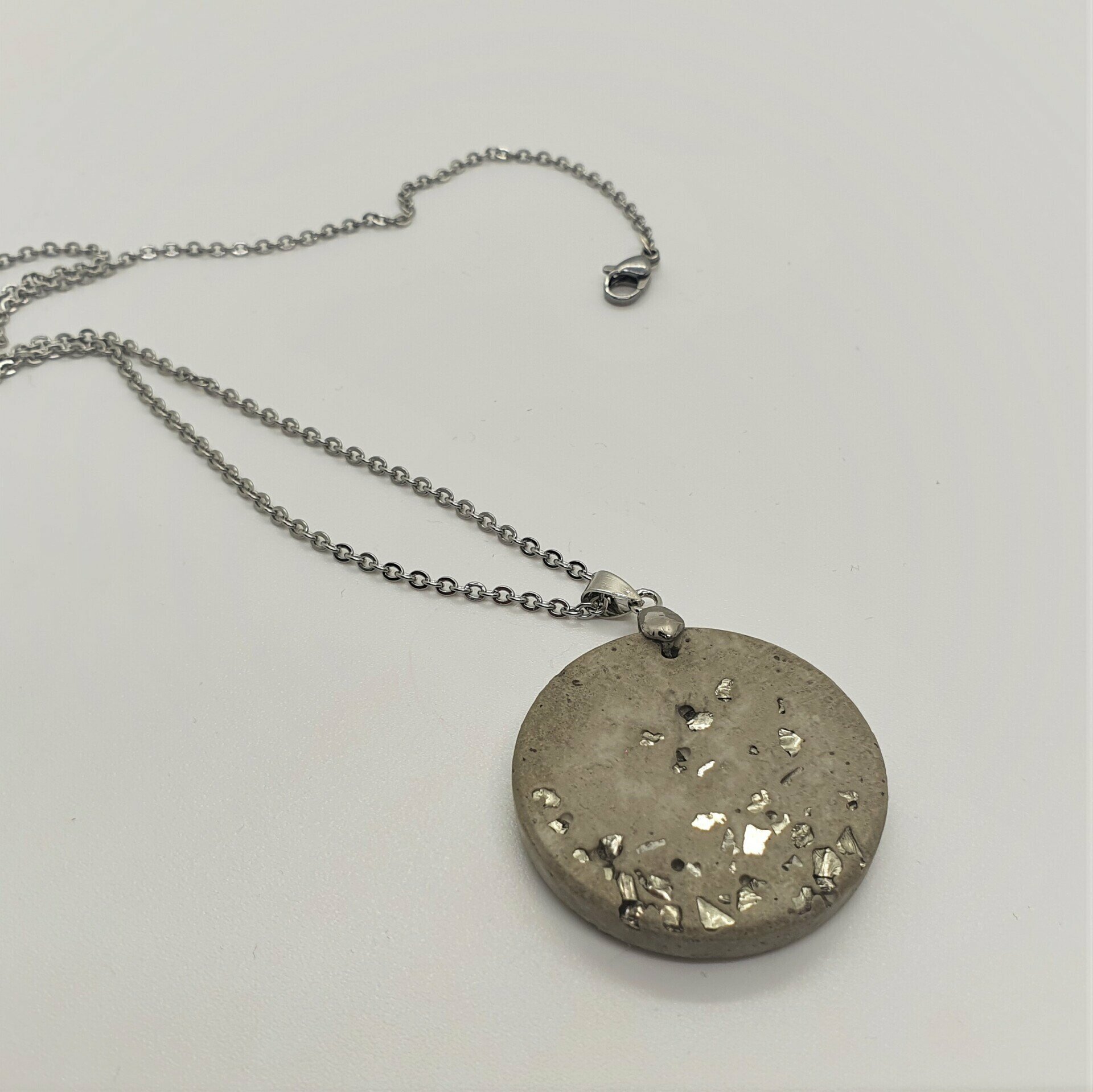 Beton Schmuck Halskette rund grau titan Steine