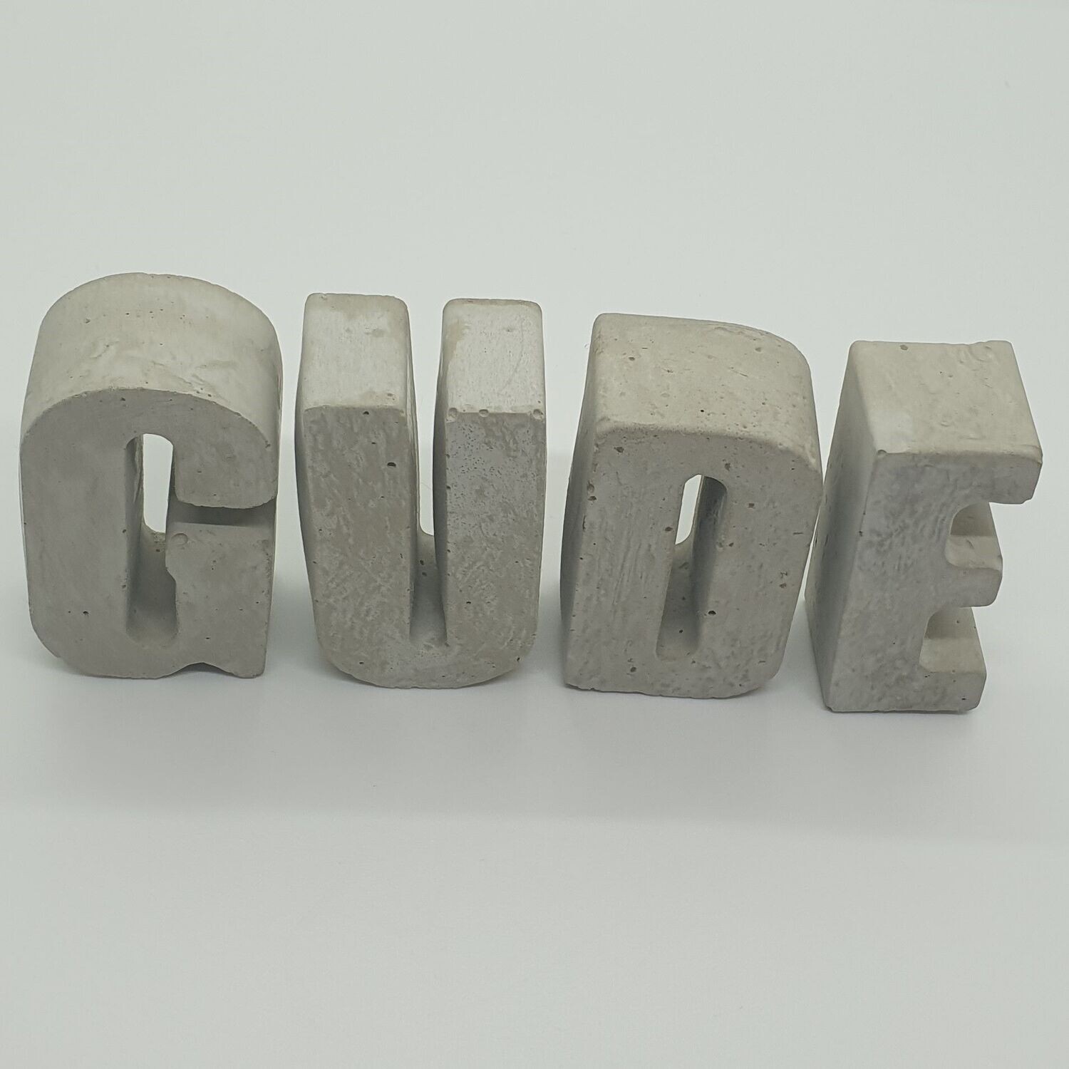 Beton Buchstaben "Gude" Dekoration