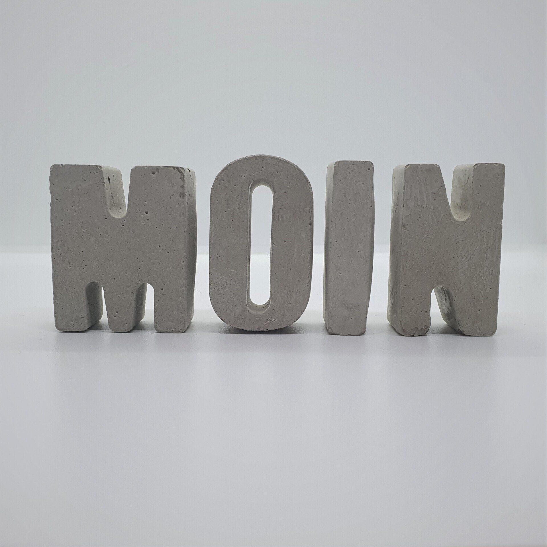 Beton Buchstaben