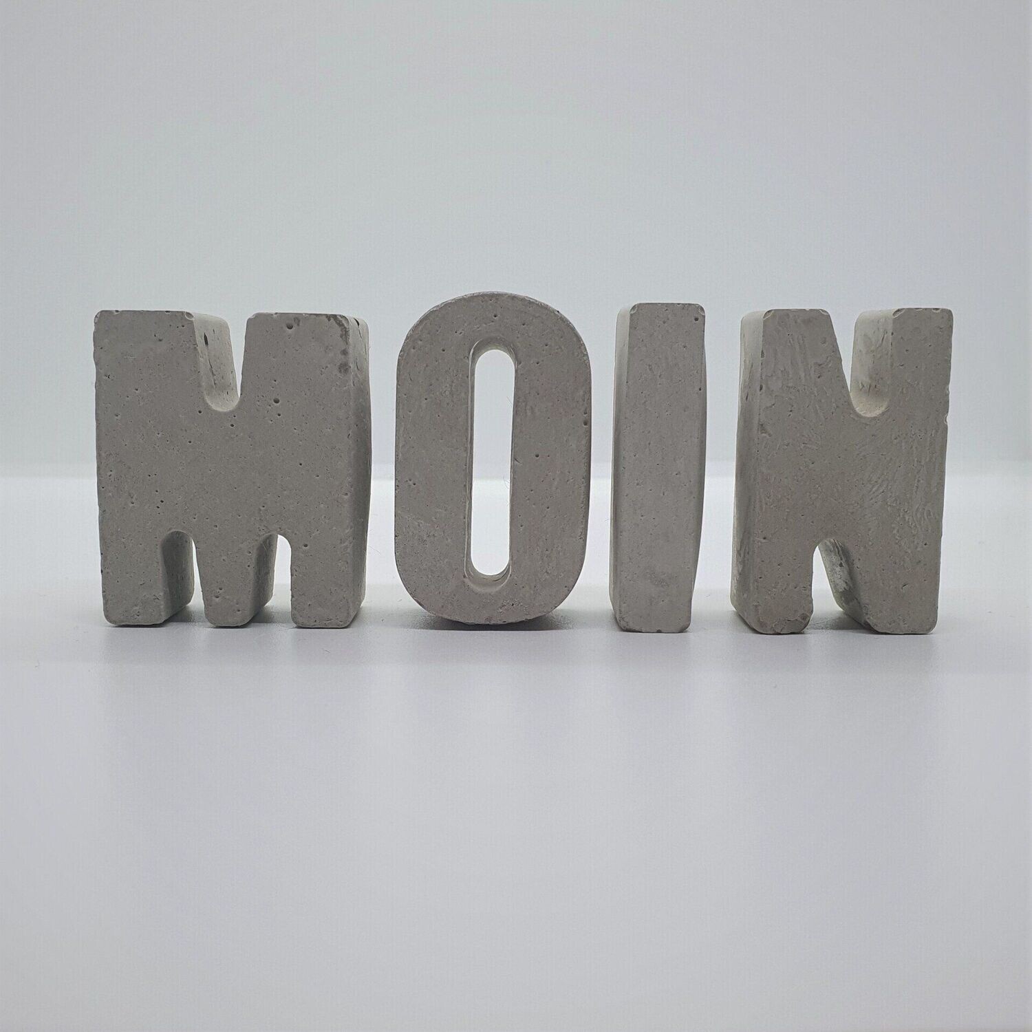 Beton Buchstaben "Moin" Schriftzug