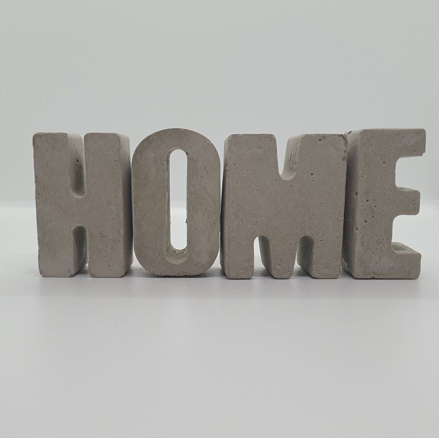 Beton Buchstaben "Home" Schriftzug