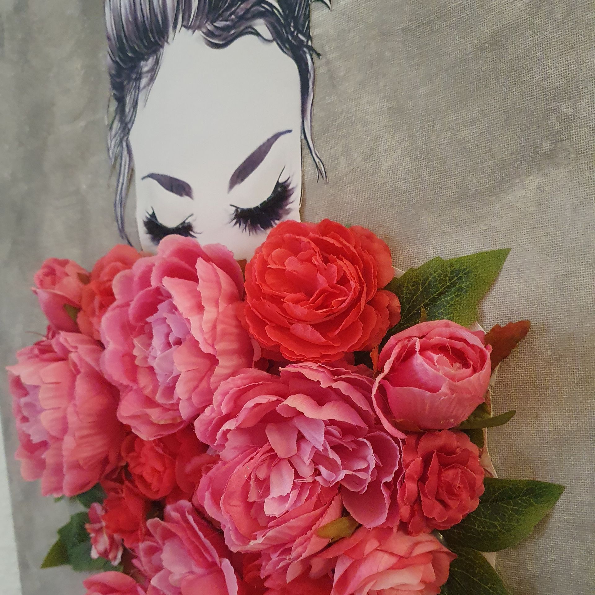 Wandkunst Mädchen Rosenstrauß