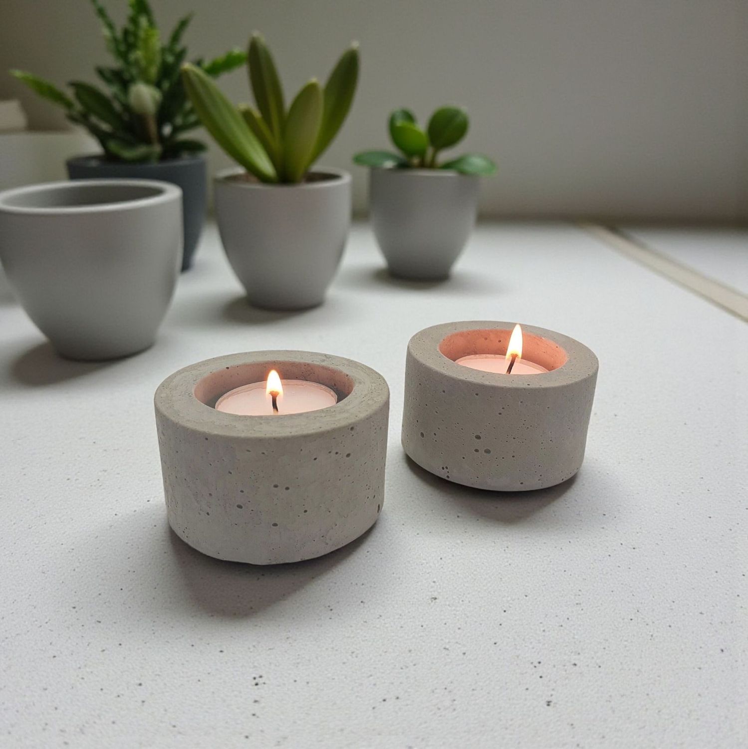 2 Stück Teelichthalter Beton grau rund